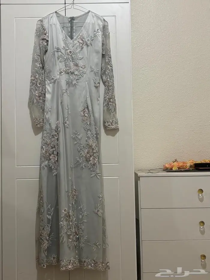 فساتين للبيع 3