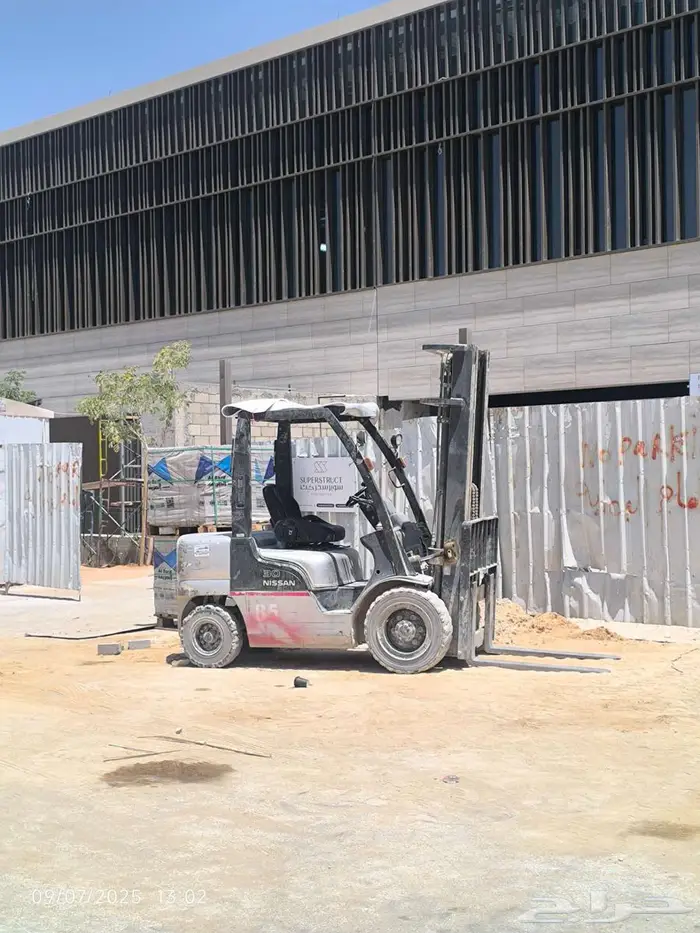 رافعه forklift شوكية فركلفت 2طن 3طن 7طن ايجار 6
