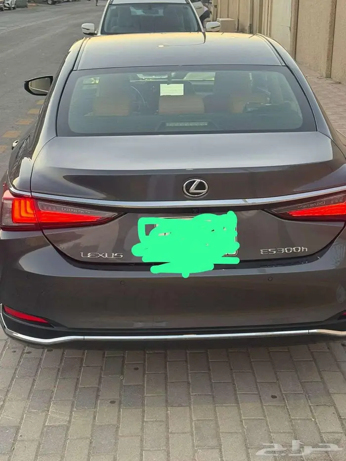 لكزس ES300h هايبر 4 سرندل 5