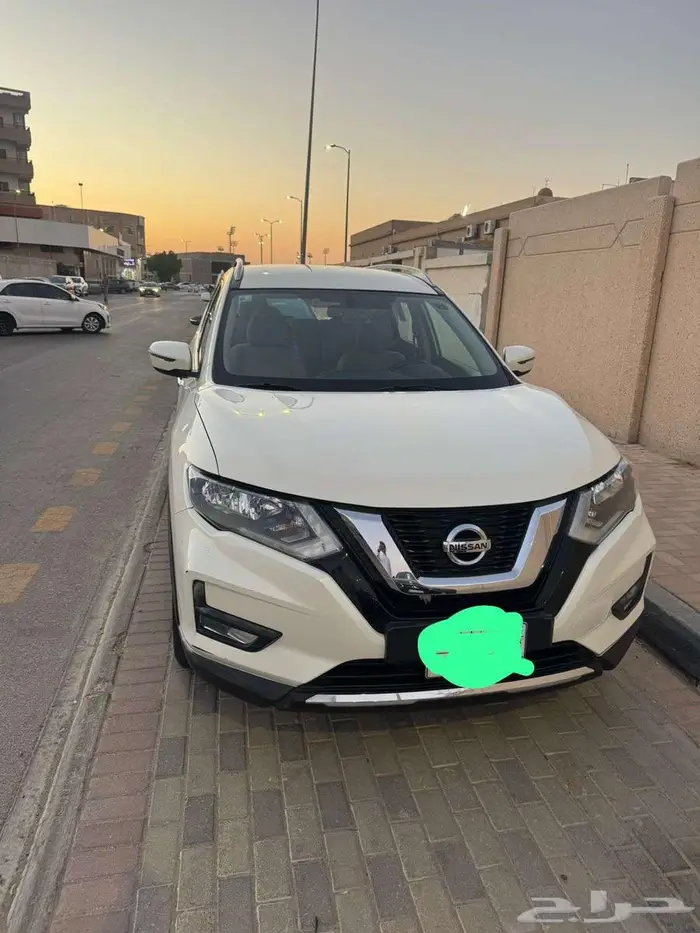 نيسان اكس تريل 2022 1