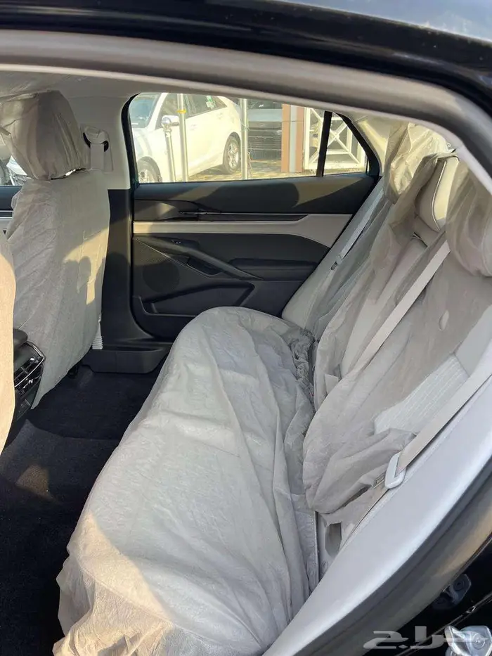 فورد تورس ترند 2026 3