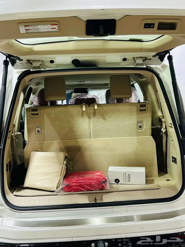 لاندكروز GXR S5 بنزين 2025 4