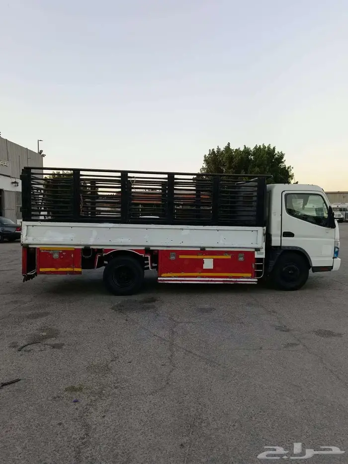 متسوبيشي دينة 2014 4