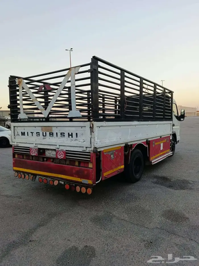 متسوبيشي دينة 2014 5