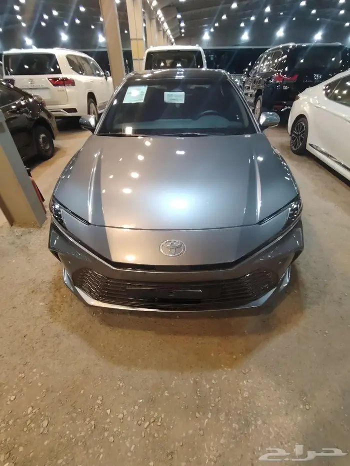 كامري جراندي تيتانيوم مستعملة موديل 2025 0