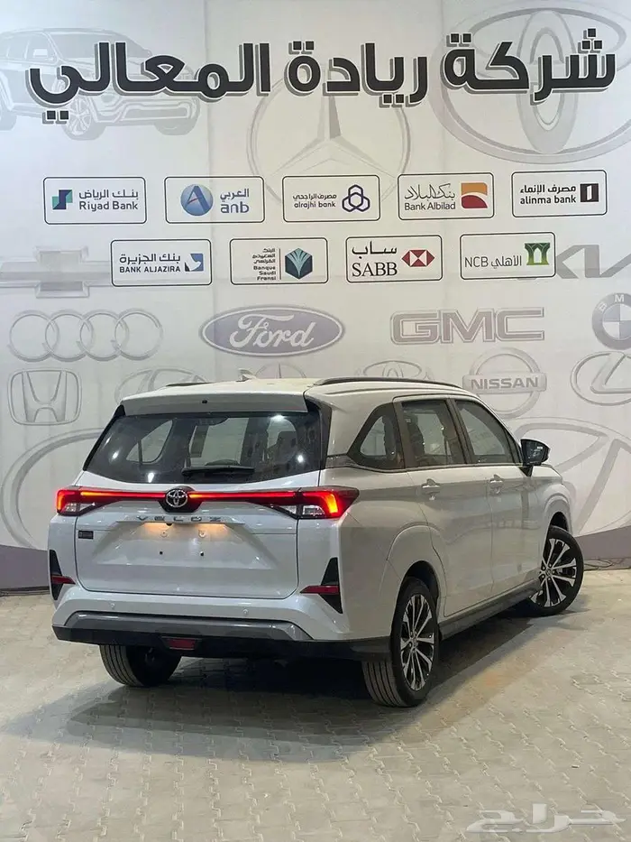 تويوتا فيلوز GLX بنزين 2025 اقساط بنوك 2