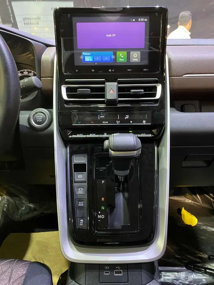 تويوتا انوفا GL 2.0 بنزين 2025 كاش واقل ربح للاقساط 8