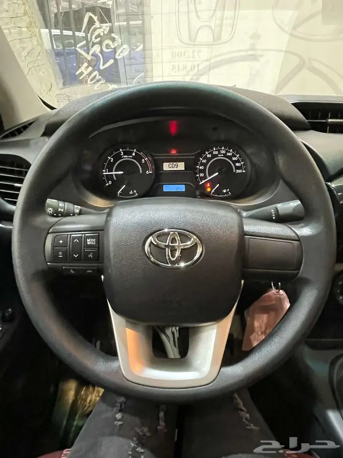 هايلوكس غمارة GL ديزل 2025 للتقسيط 10