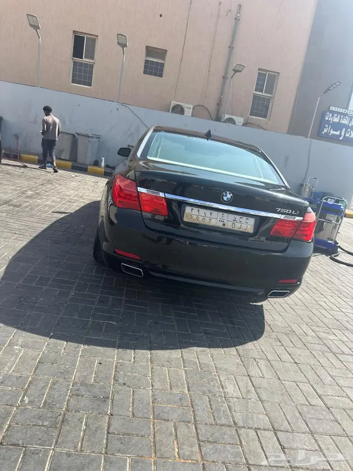 بي ام دبليو نظيفه جدا 13