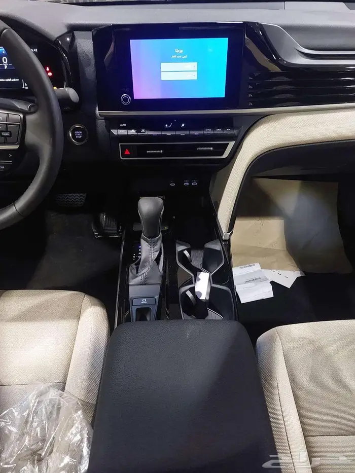 تويوتا كامري LE بنزين 2025 5