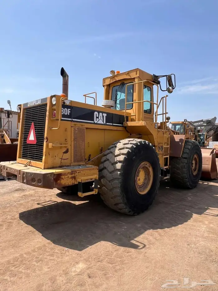 شيول كتربلر 980F موديل 1992 قير عادى معرض رواد المعدات 3