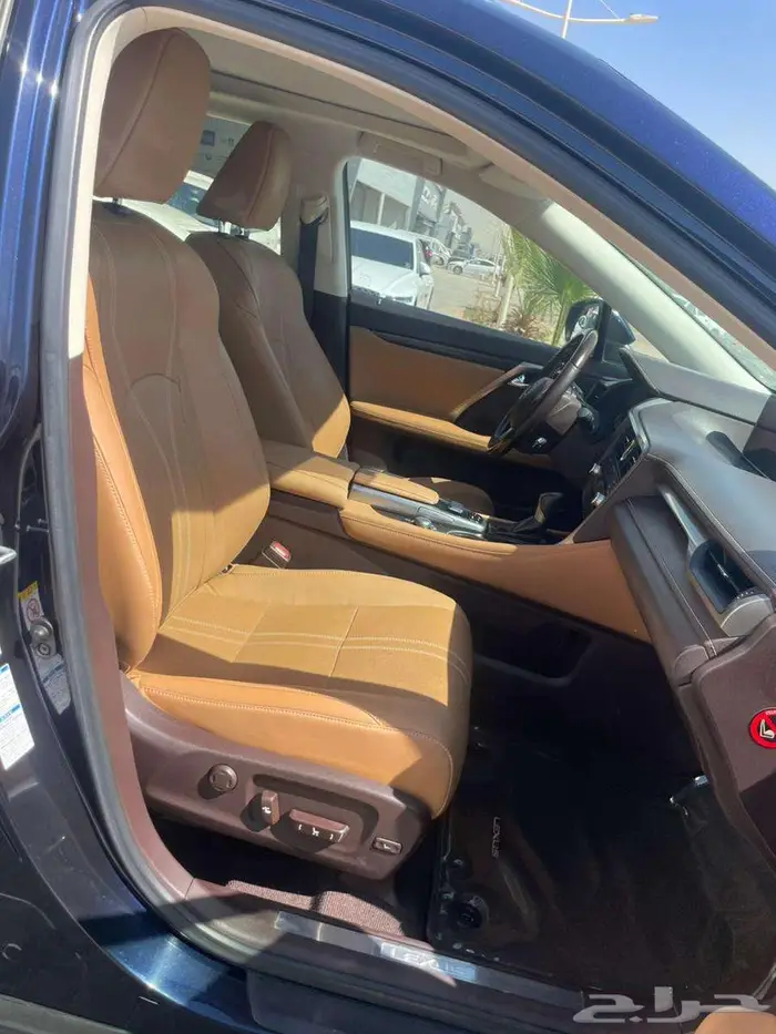 لكزس R-X350 فل كامل 2017 16