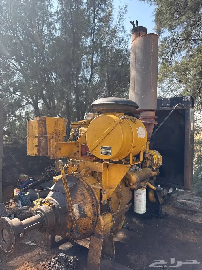 للبيع معدات بير متكامله مكينة كتربلر وكافة ملحقاتها 0