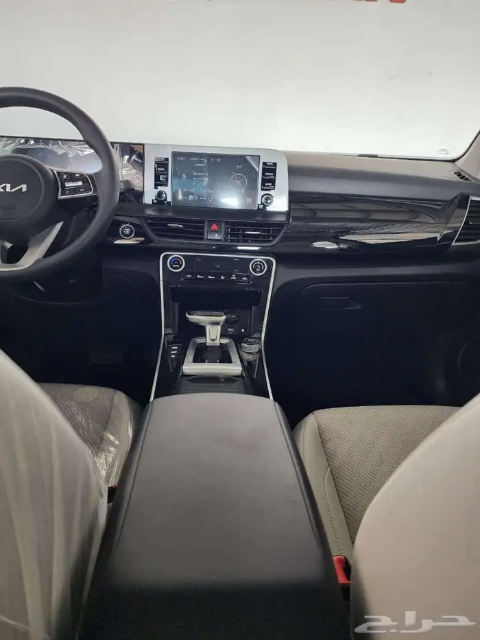 عرض نهاية العام كيا سيلتوس ستاندر 2025 13