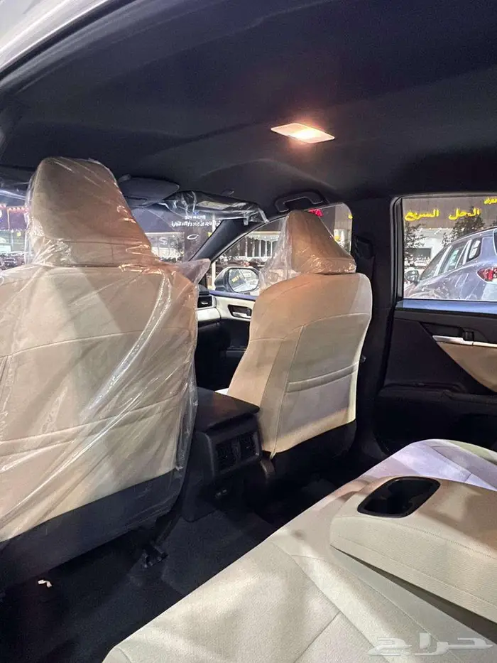 تويوتا كامري E بنزين ستاندر 9