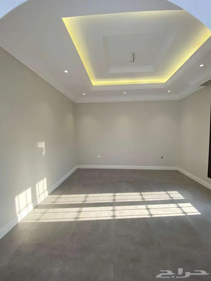 شقة للايجار بحي الربوه مكونة من 5 غرف 11