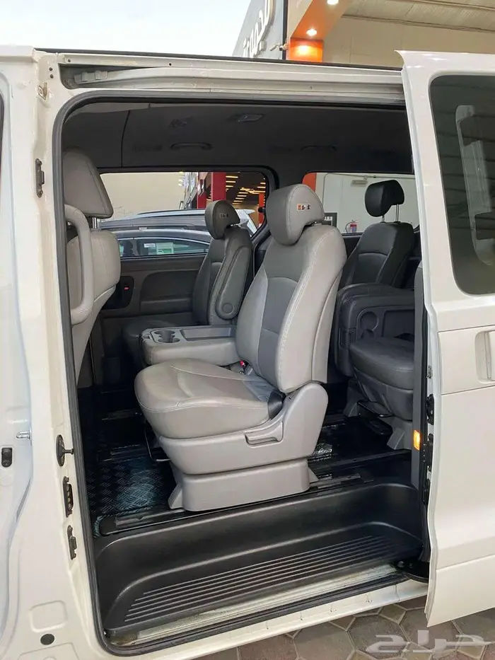 هيونداي (H1) مستورد ديزل موديل 2021 ركاب قير اتوماتيك 10