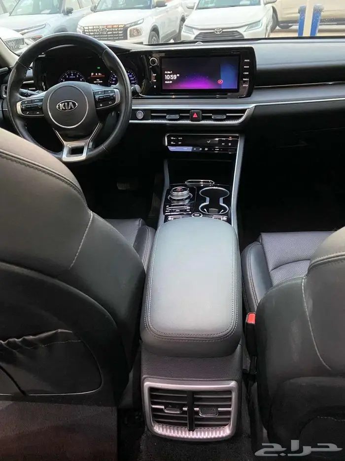 كيا اوبتيما مستورد بنزين موديل 2021 4 سلندر 2.0 CC 10