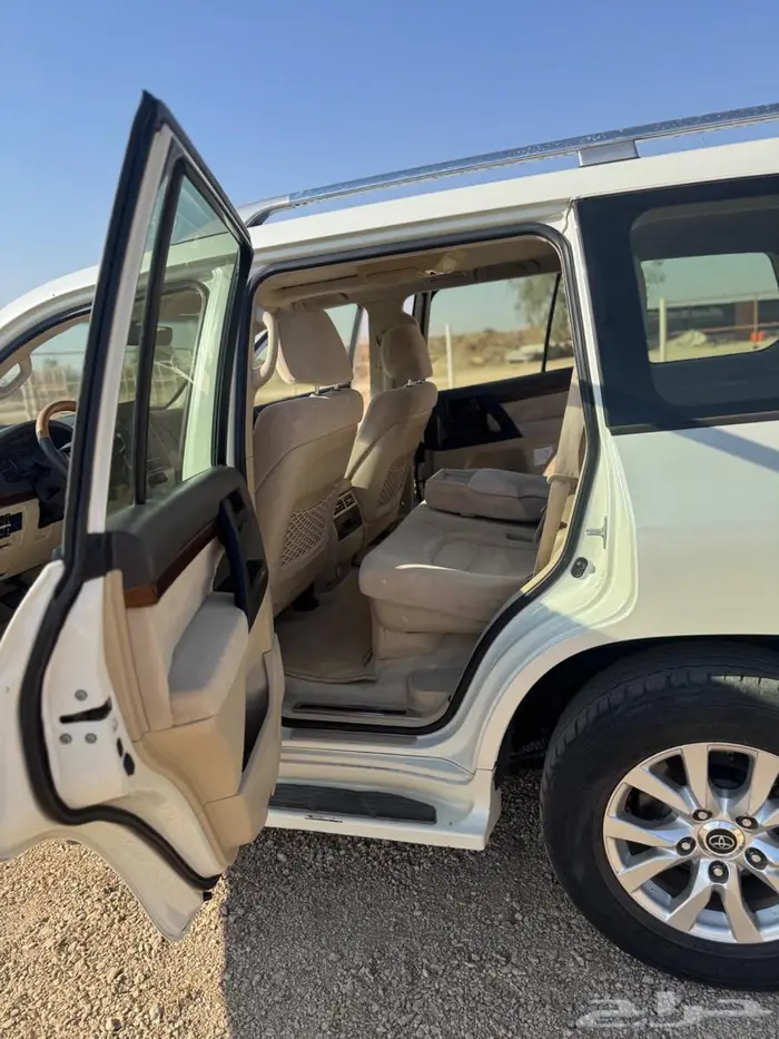 لاندكروزر GX.R ديزل 2018 خليجي 2