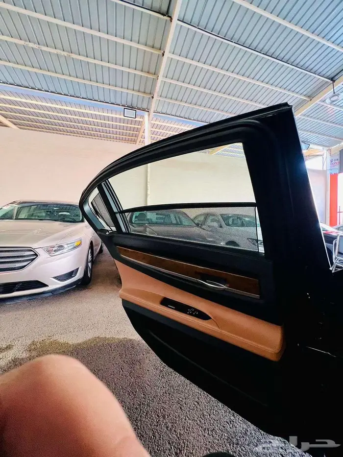 عرض خاص-bmw740 الفئة السابعة 2012-(كاش) 7