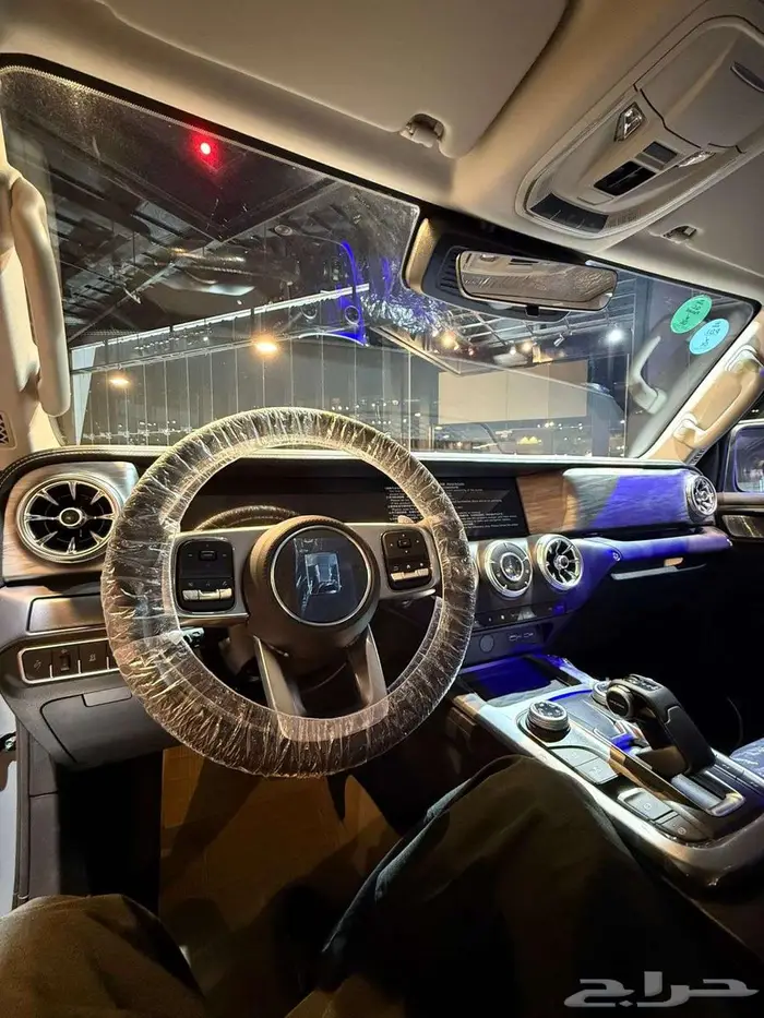 تانك 300 عروض حصرية لدى سفنز 5