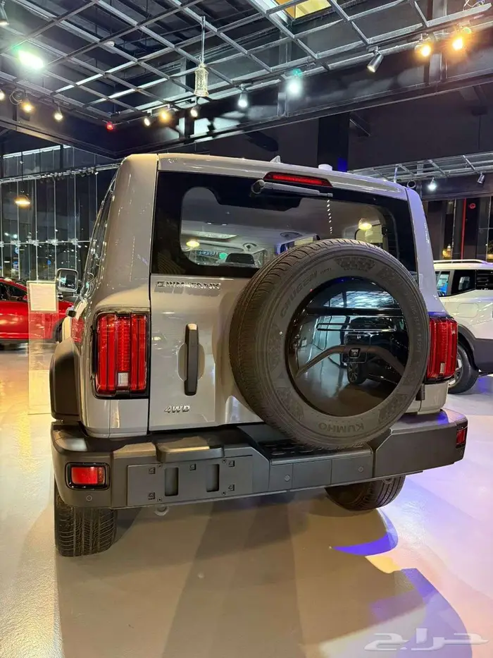 تانك 300 عروض حصرية لدى سفنز 9