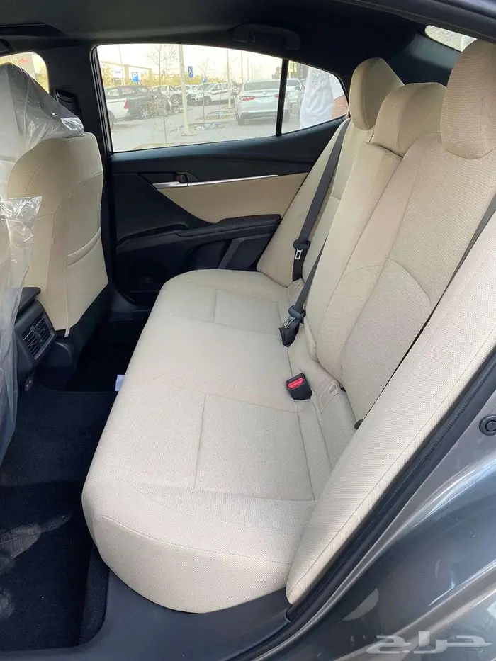 تويوتا كامري 2.5 إل إي 2025 بنزين كاش وتقسيط بنوك 9