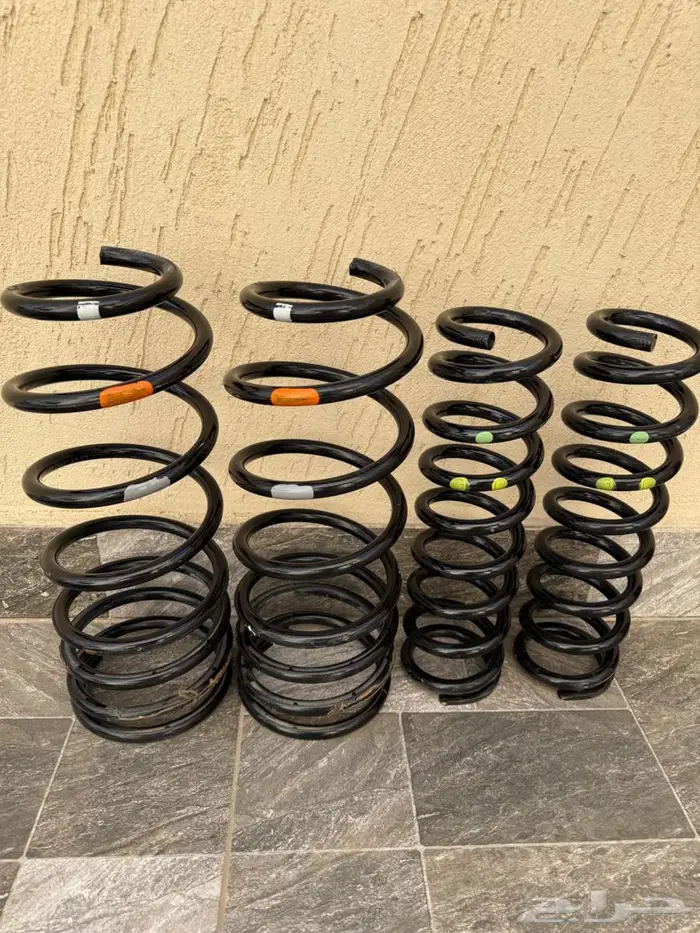 يايات ومساعدات وكالة لاندكروزر 2024 ياي 0