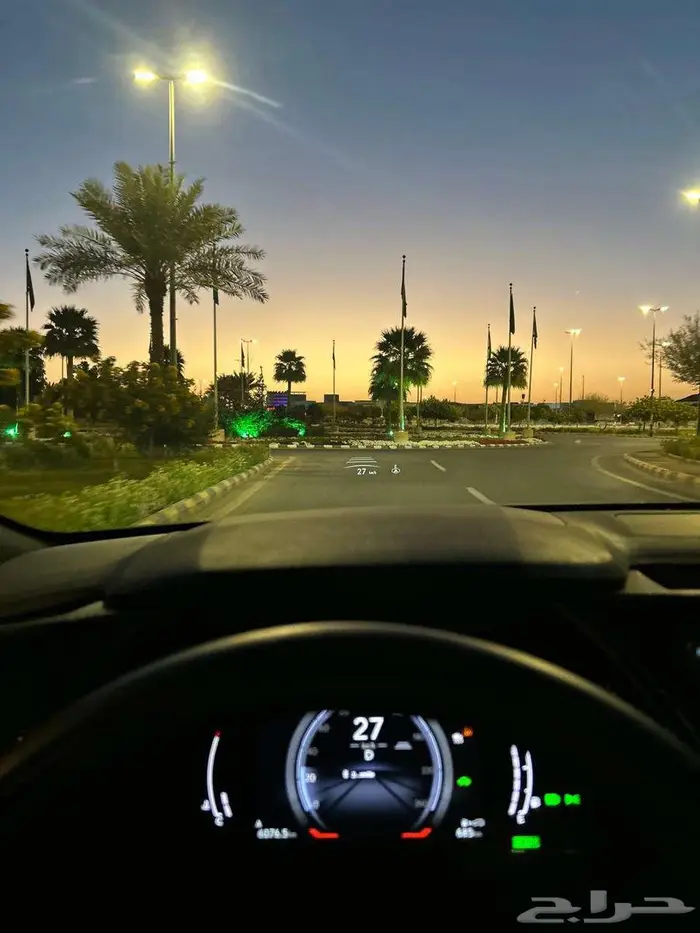 للبيع لكزس RX350h جديدة 2023 1