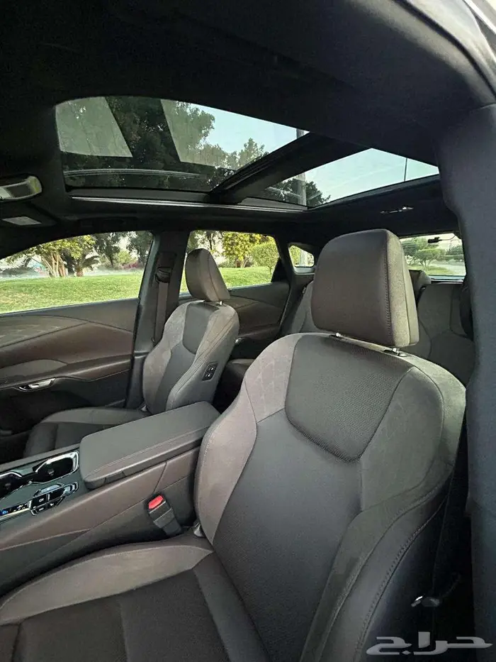 للبيع لكزس RX350h جديدة 2023 8