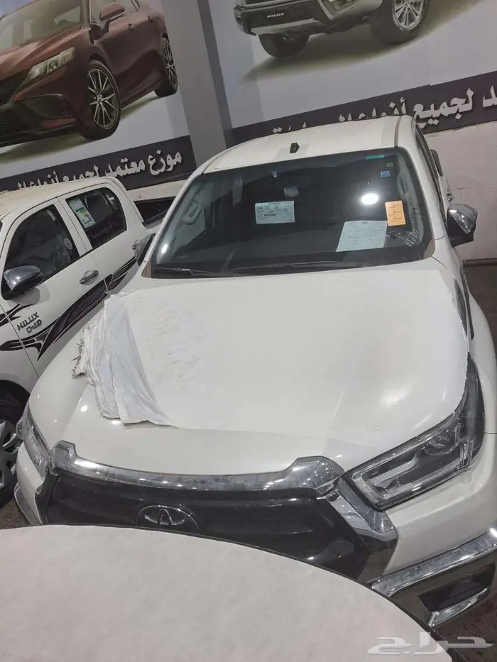 تويوتا هايلكس S-GLX قير عادي بنزين 2025 1