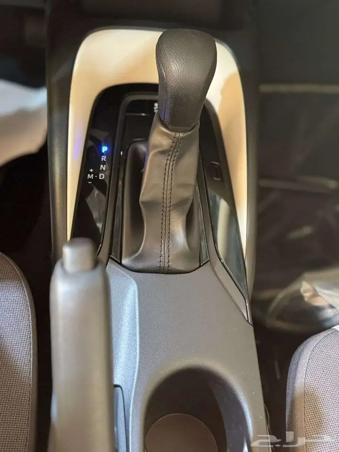 تويوتا كورولا ستاندر 1.6 بريمي 2025 11