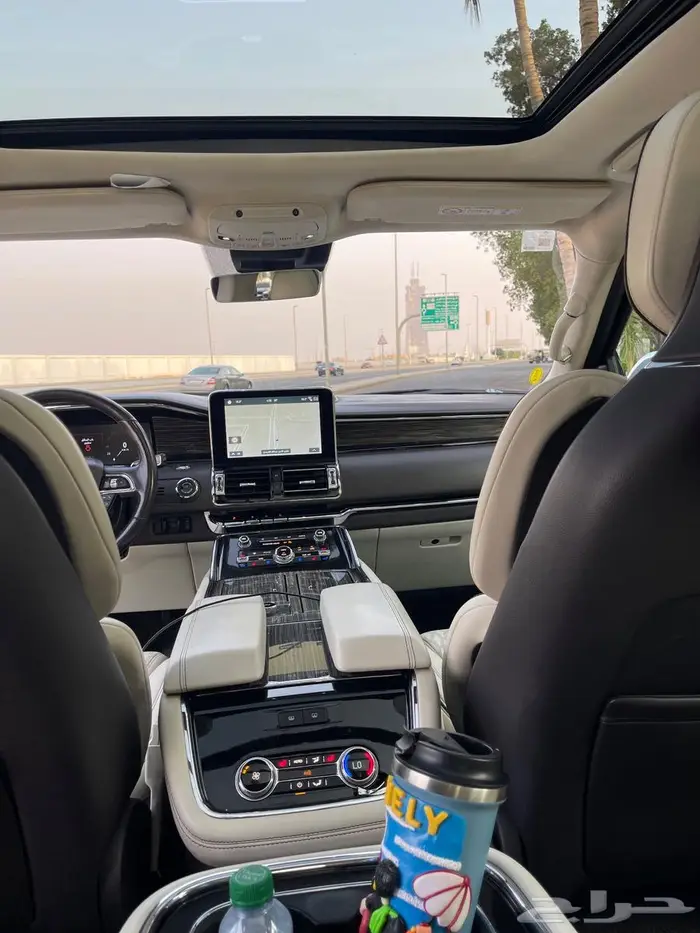 لنكون نافيقيتور اعلى فئة برزنتيشن رئاسي موديل 2019 17