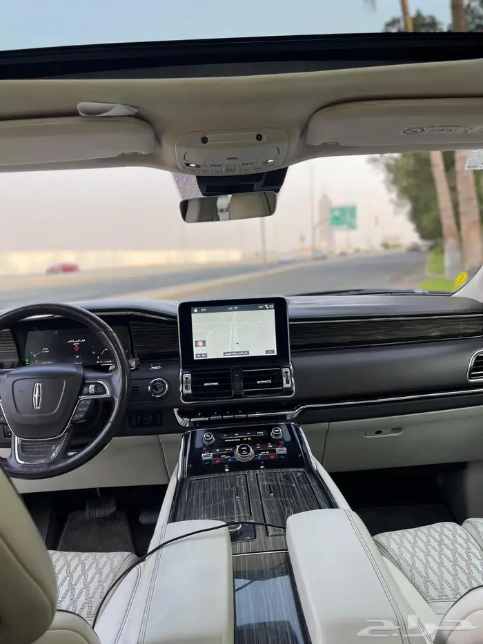 لنكون نافيقيتور اعلى فئة برزنتيشن رئاسي موديل 2019 16