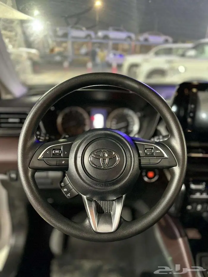 تويوتا اوربان استاندر 2026 5