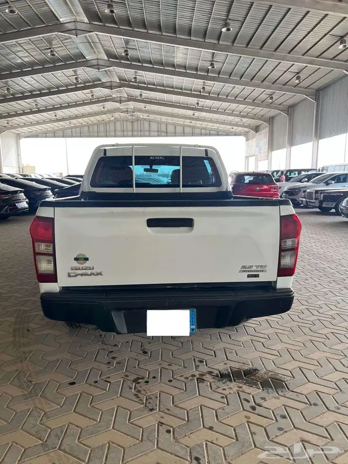 ايسوزو بكب غمارتين موديل 2023 ستاندر دبل 3