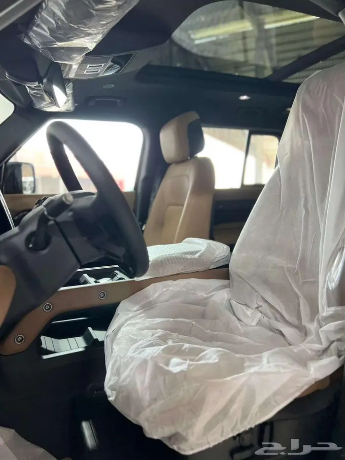 لاندروفر - ديفندر فل كامل خليجي موديل 2025 10