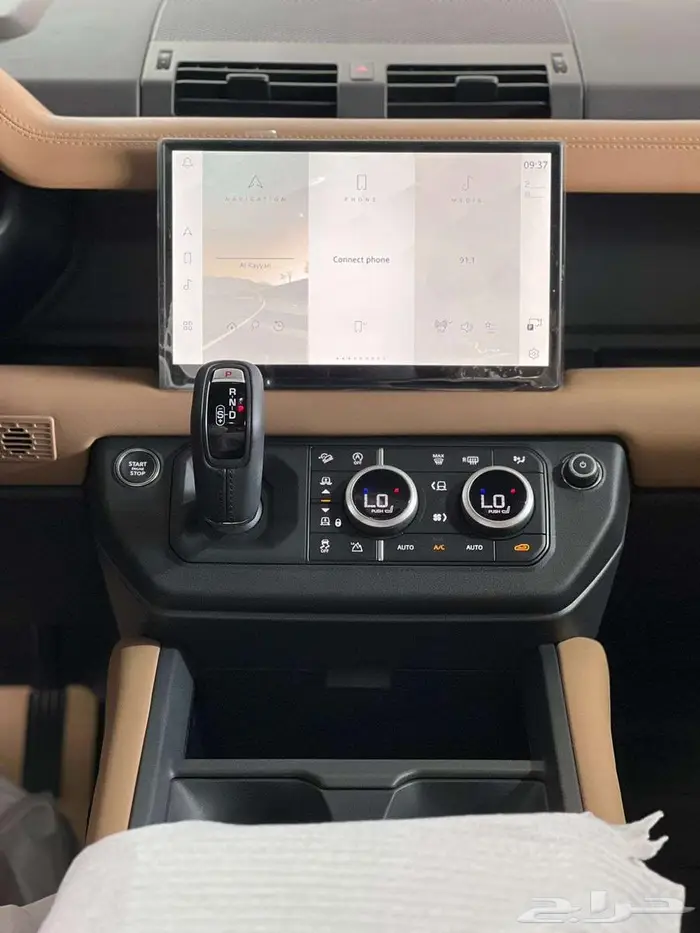 لاندروفر - ديفندر فل كامل خليجي موديل 2025 7