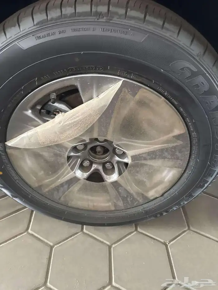 تويوتا راف فور LE بنزين ستاندر دفع رباعي 2025 كاش او بنك 3