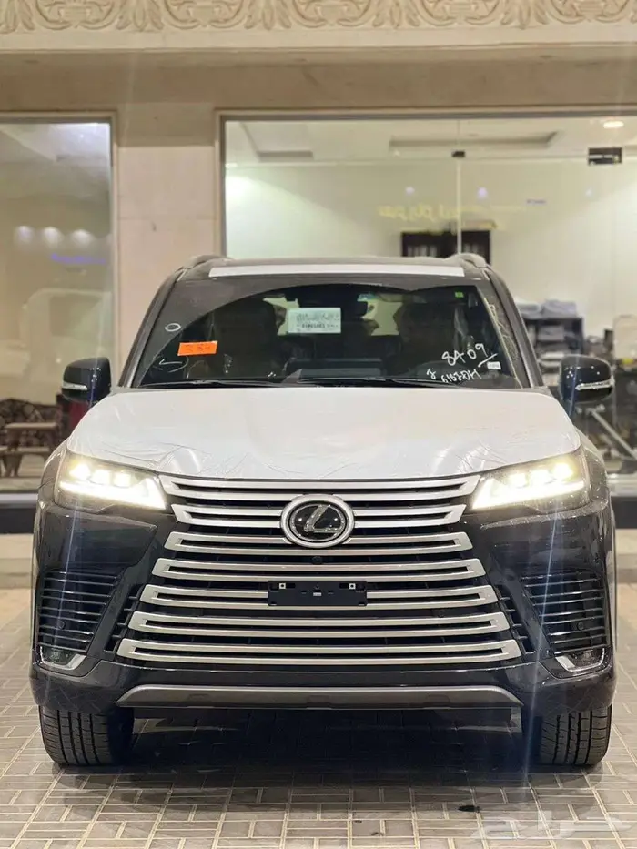 لكزس LX600 BB بنزين 2025 كاش أو أقساط صفر ارباح 2