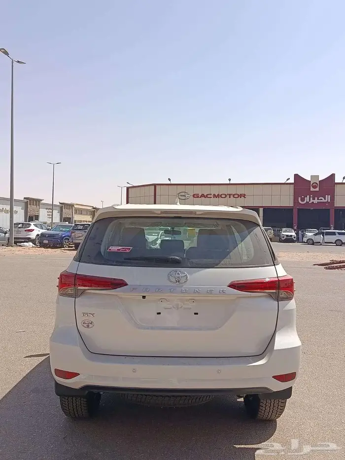 تويوتا فورشنر بنزين دبل 2025 اقل الاسعار 3