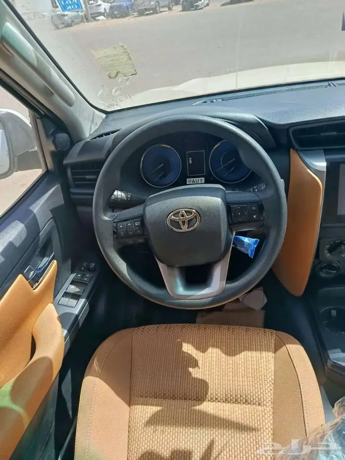 تويوتا فورشنر بنزين دبل 2025 اقل الاسعار 8