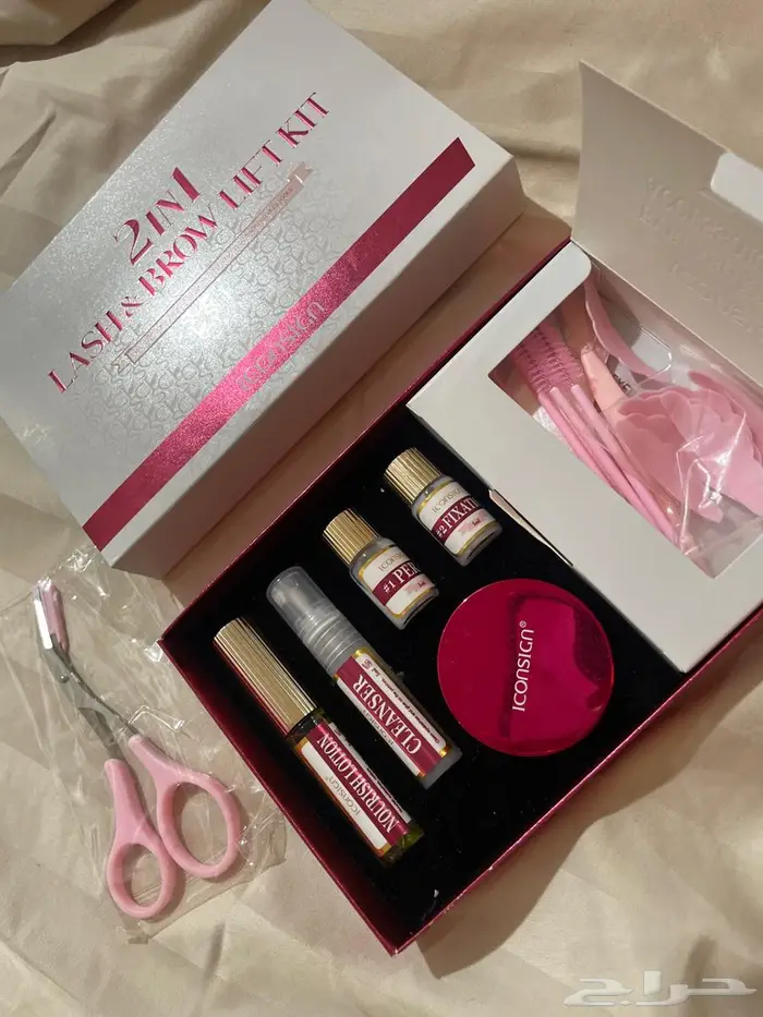 اداة رفع حواجب ورموش 0