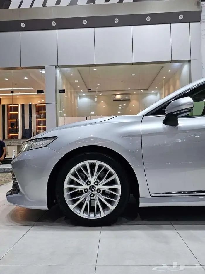 تويوتا كامري جراندى . 2020 V6 8