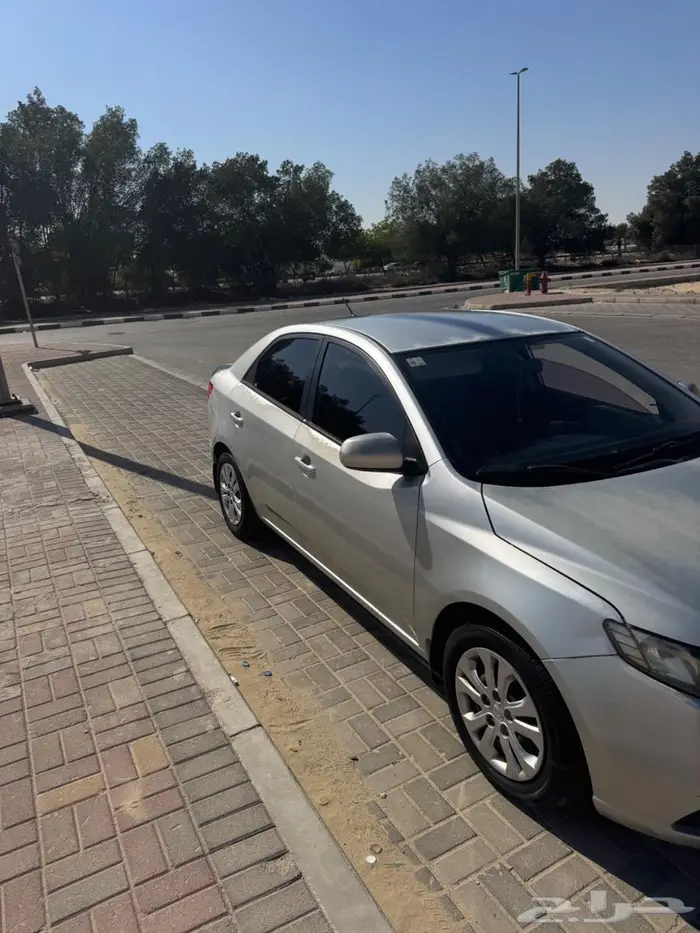 كيا سيراتو 2012 للبيع 3