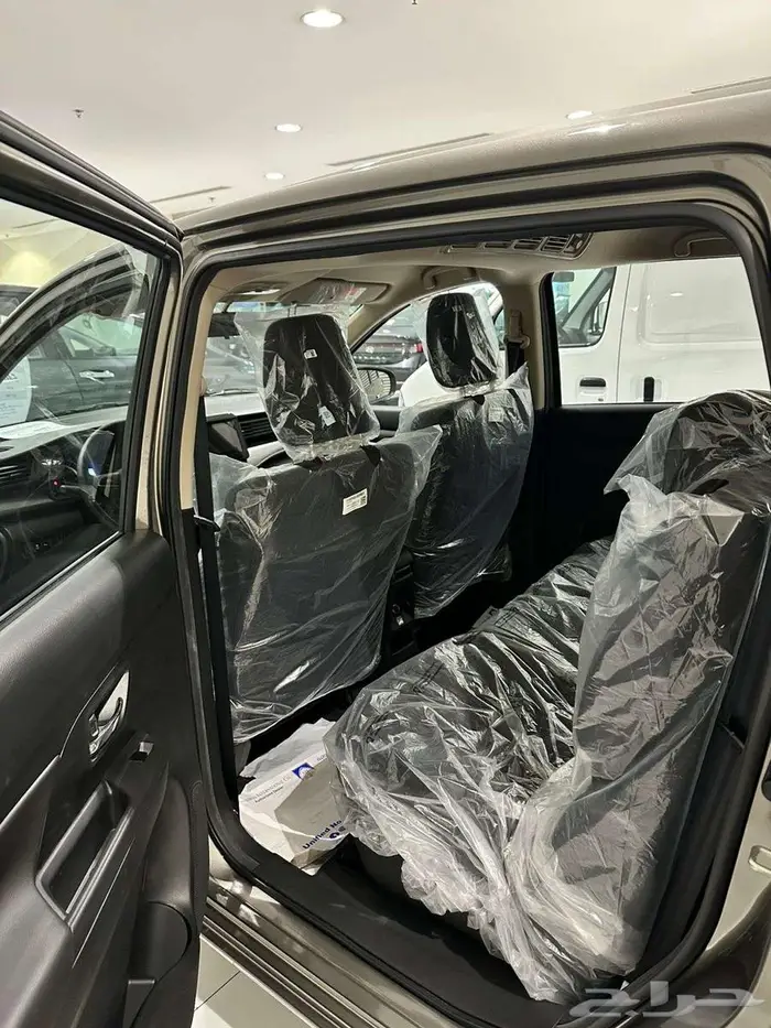 سوزوكي ارتيجا GLX 2025 4