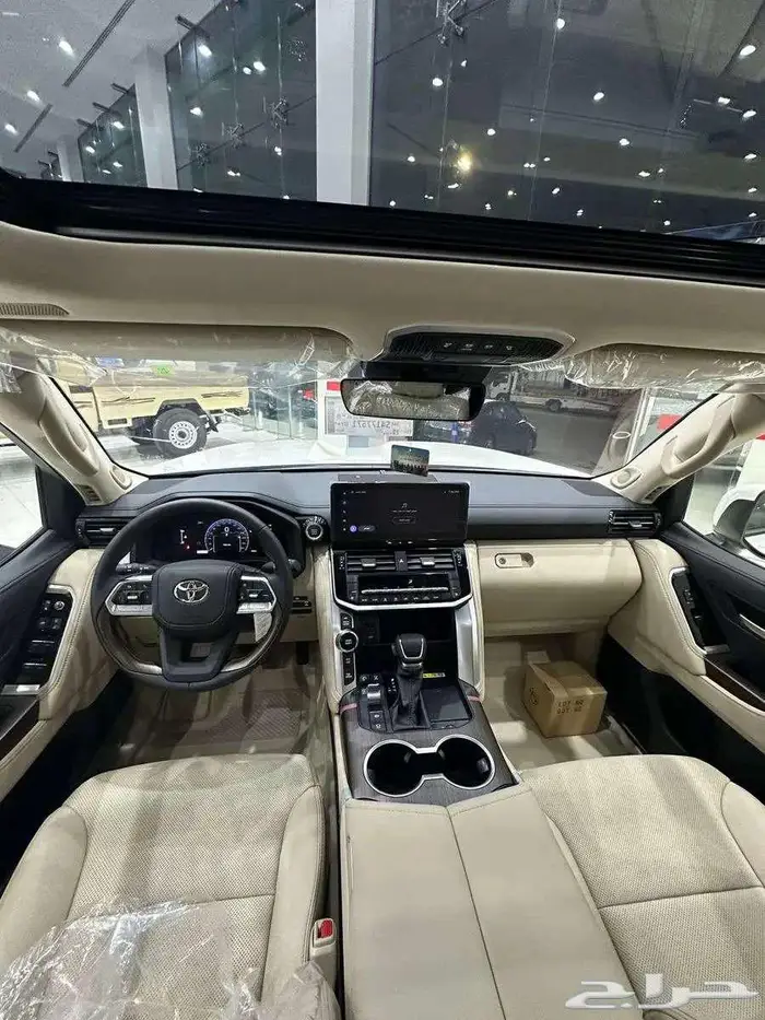 تويوتا لاندكروزر GXR-S فل كامل 2025 كاش وتقسيط جميع البنوك 4