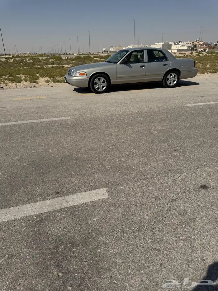 فورد كروان فكتوريا 2010 15