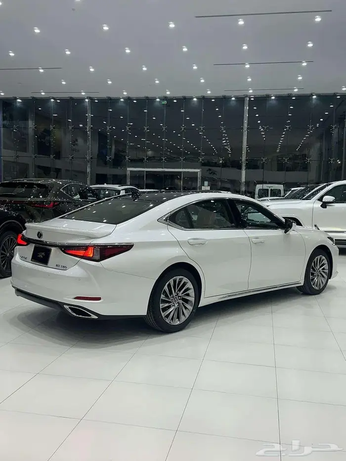 لكزس ES 350 CC بنزين موديل 2025 كاش وتقسط جميع البنوك 2