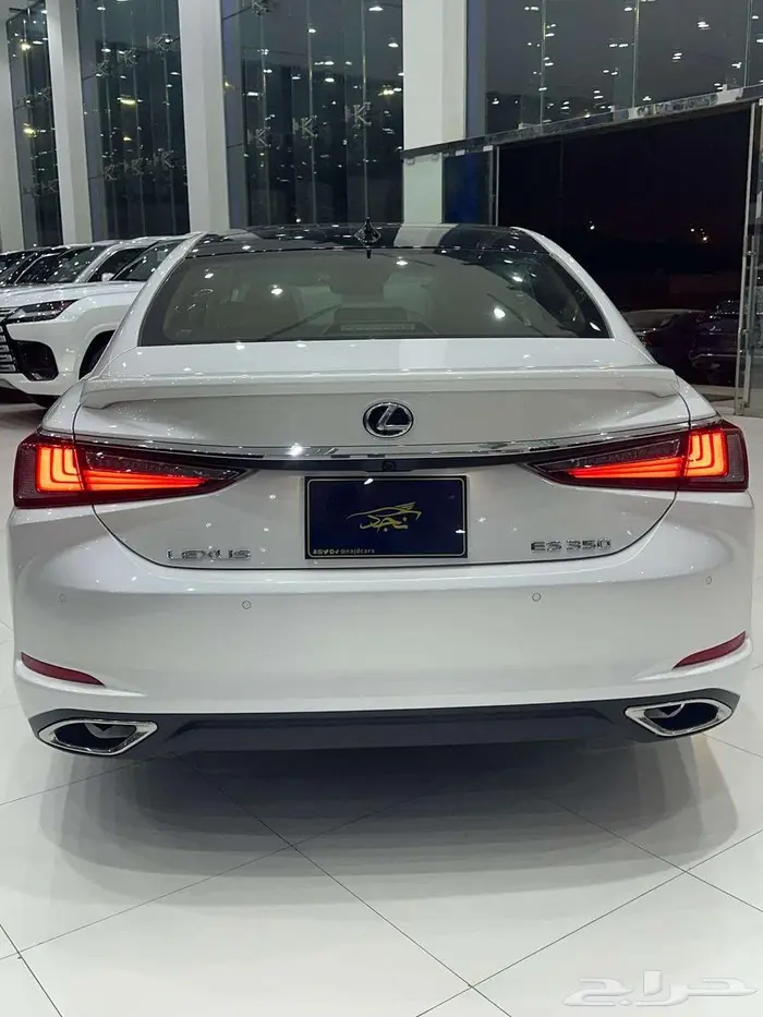 لكزس ES 350 CC بنزين موديل 2025 كاش وتقسط جميع البنوك 3
